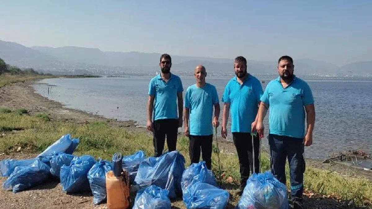 Kocaeli’de sahil temizliği Mavi Takım’dan sorulur
