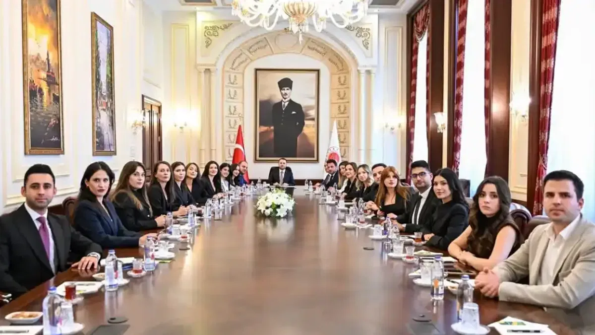 Bakan Gürlek adliye muhabirleriyle buluştu