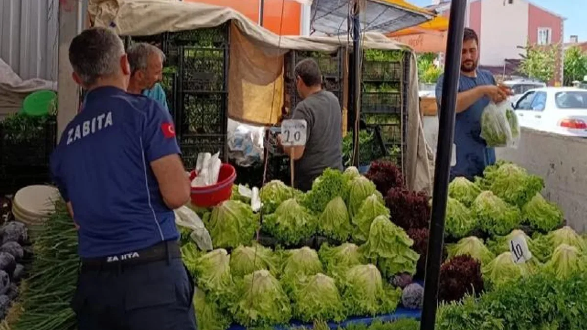 Sivas Zabıtası'ndan pazarlarda tartı denetimi