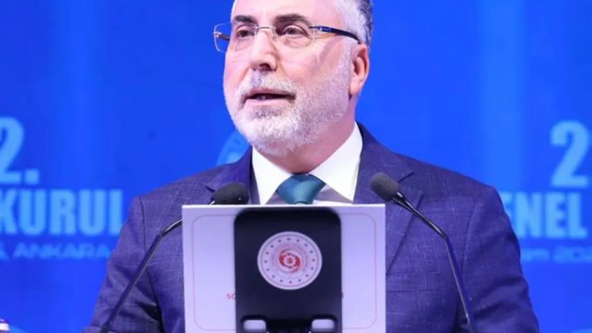 Bakan Işıkhan: İşsizlik 11 çeyrektir tek hanelerde
