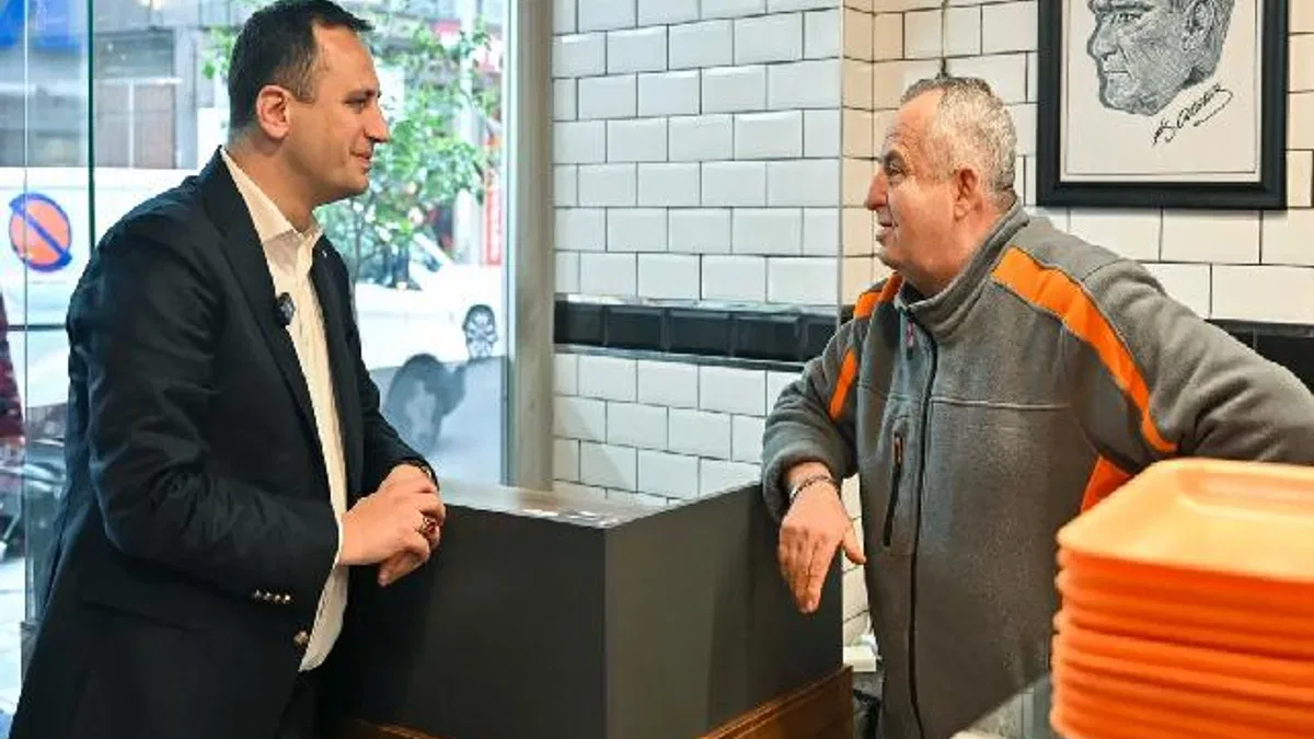 İzmir Bornova’da esnafa destek ziyareti