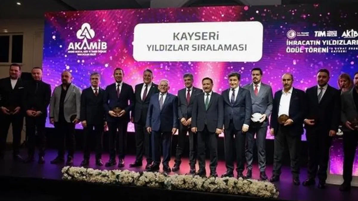 Kayseri'de İhracatın Yıldızları ödüllerine kavuştu