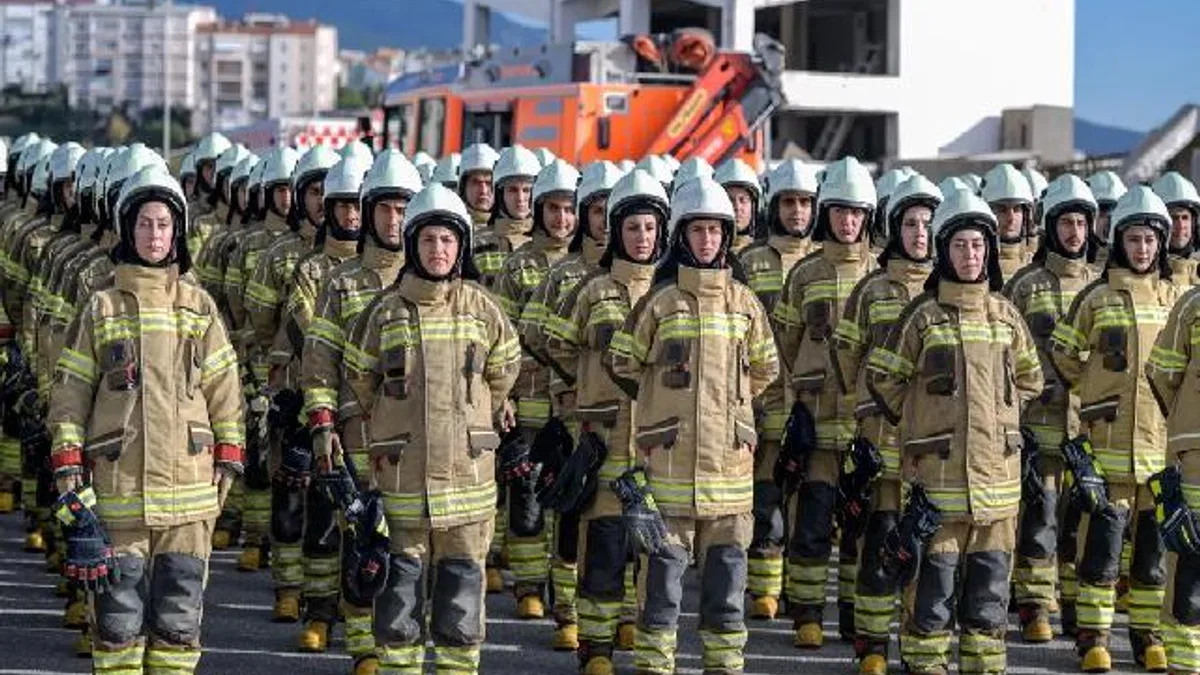 İzmir'de 139 yeni ateş savaşçıları göreve başladı