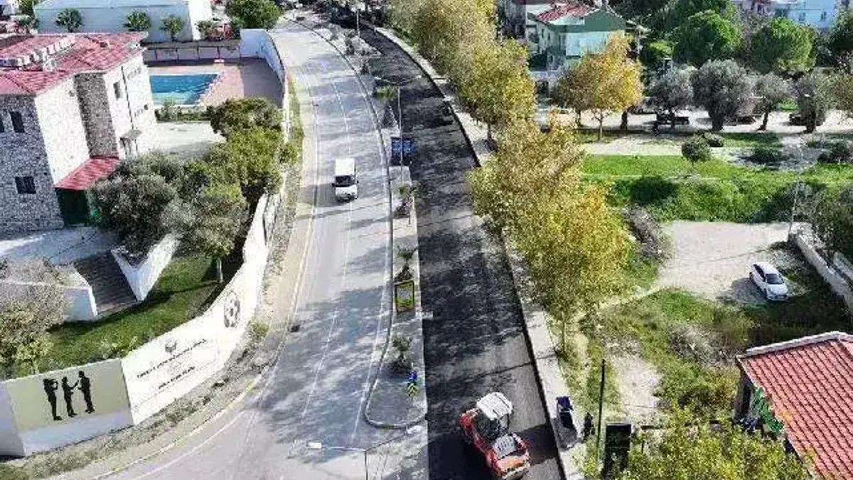 İzmir'de Urla’ya iki caddeye yeni çehre