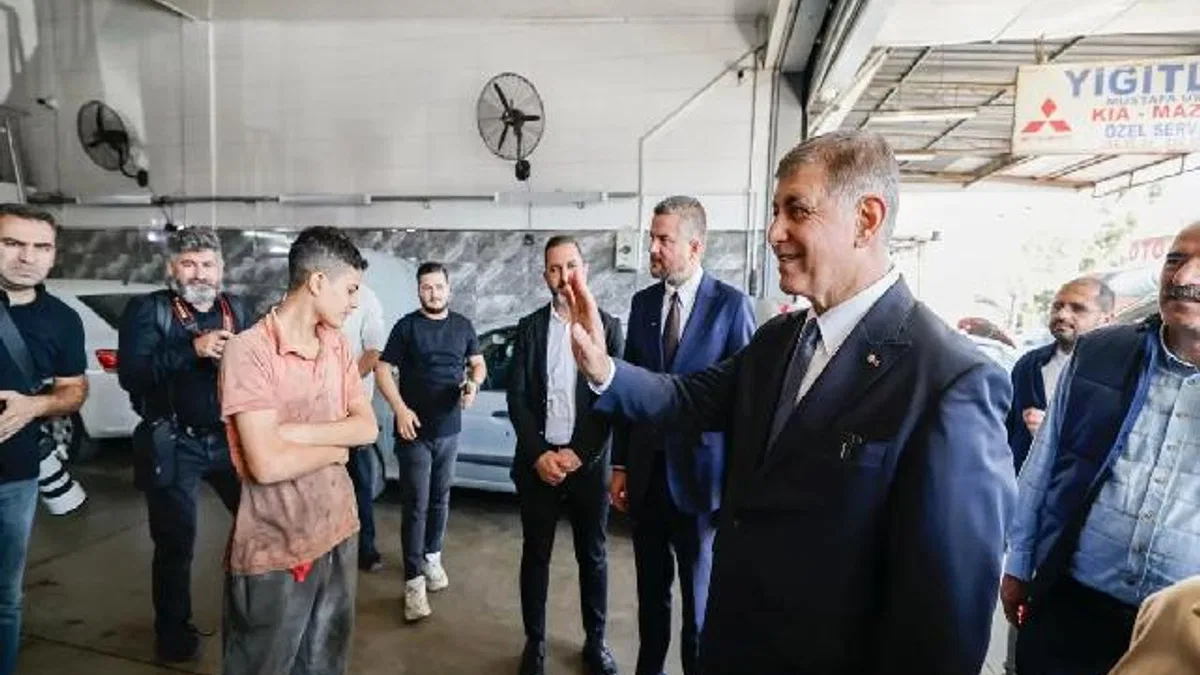 İzmir'de 6. Sanayi Sitesi esnafıne Başkan Tugay'dan ziyaret