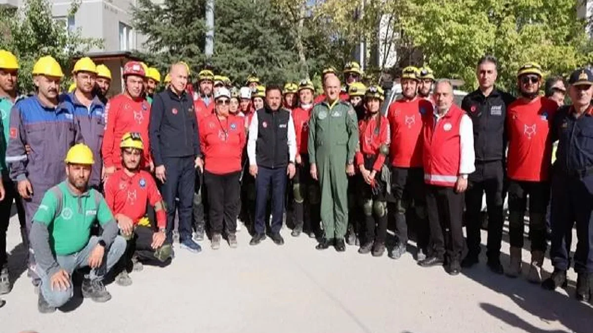 Kayseri Talas'ın deprem tatbikatına tam not