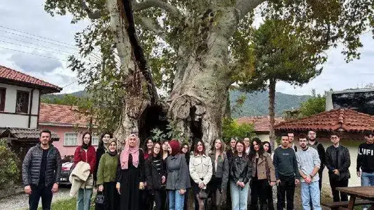 Sakarya'da üniversiteli gençler doğanın güzellikleriyle buluştu