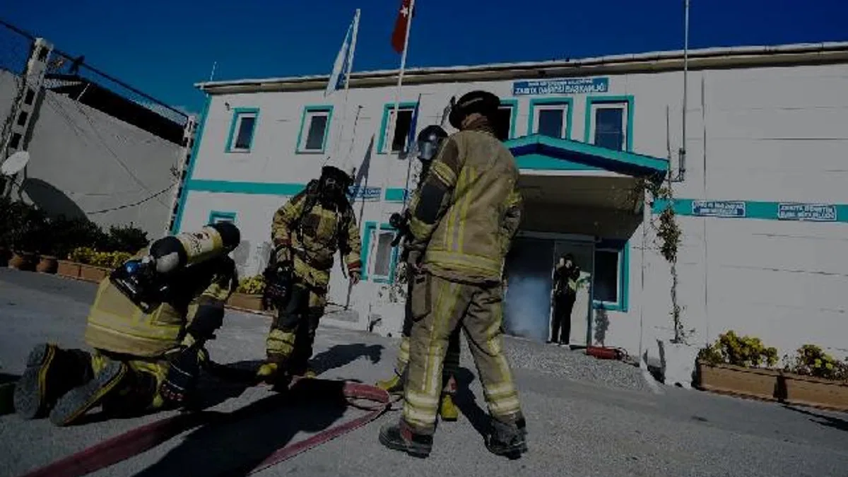İzmir Zabıtası'ndan olası afet tatbikatı