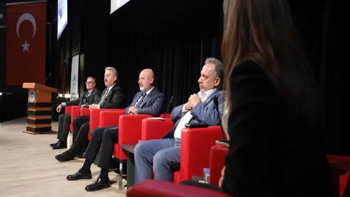 Mustafa Palancıoğlu 'kentsel dönüşüm'ü anlattı