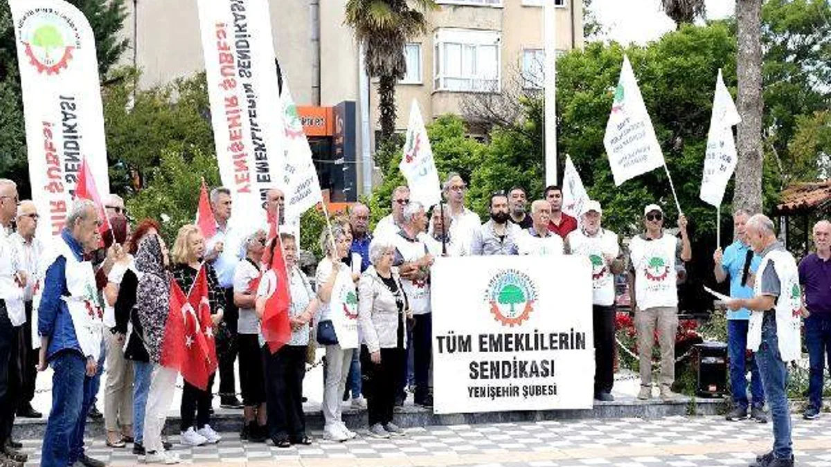 ‘Bayram ikramiyesi enflasyonun  çok gerisinde kaldı’