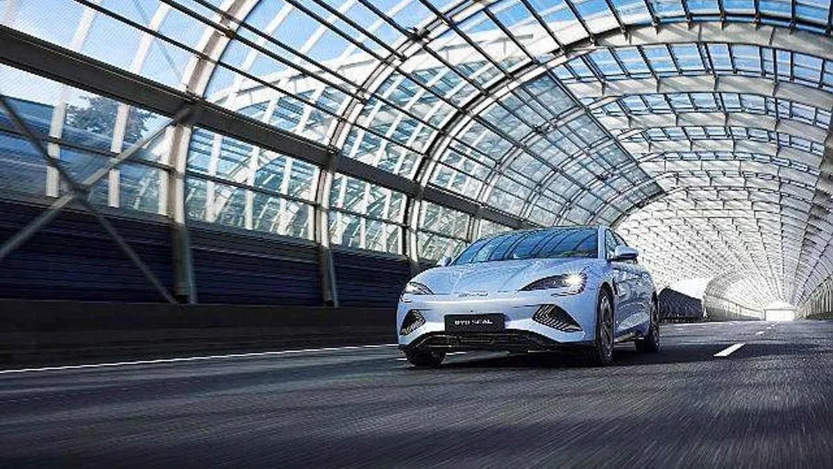 BYD'nin Elektrikli Sportif Sedanı SEAL, Türkiye'ye Özel Üretilen 160 kW'lık Versiyonuyla Yollara Çıkıyor