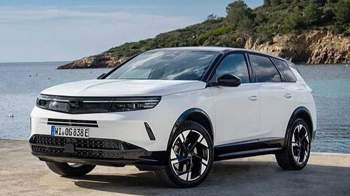 Yeni Opel Grandland Plug-in Hybrid ile Ultra Uzun Menzil Katetti