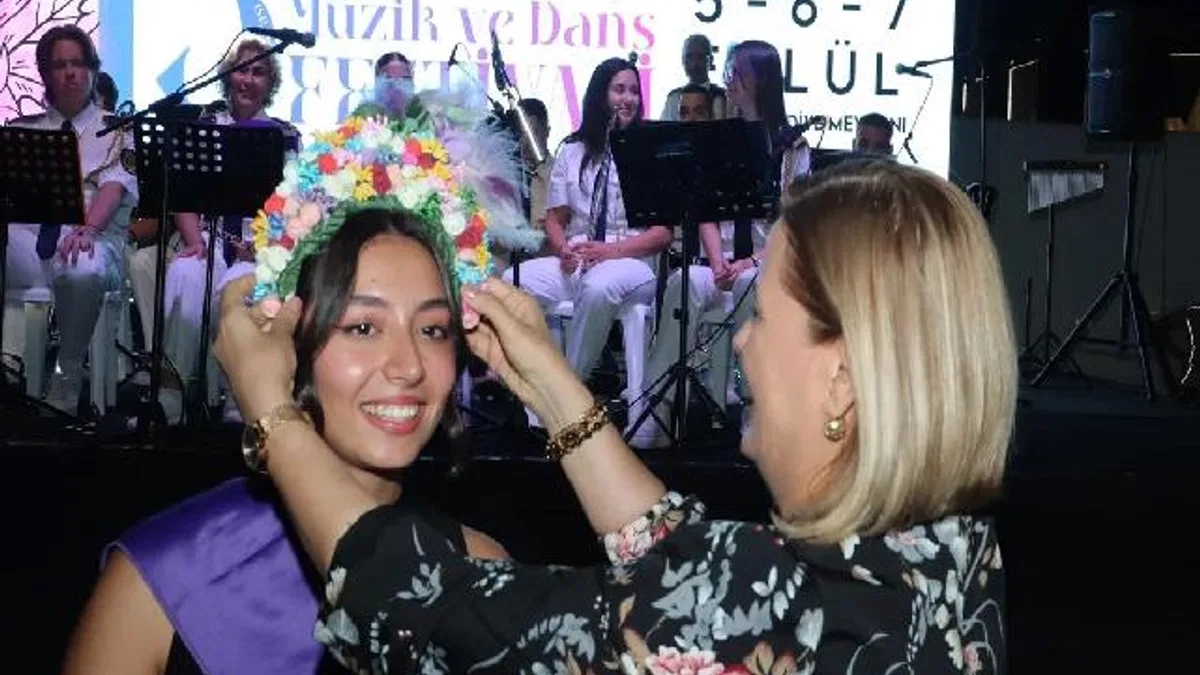 'Pişmaniye Güzeli'nin tacı Fatma Başkan'dan