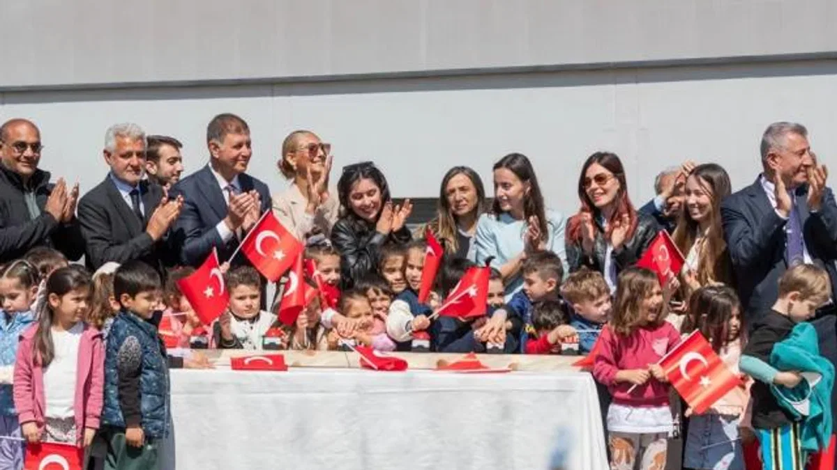 İzmir Güzelbahçe'de Onur Günay Eğitim Kampüsü Yerleşkesi’ne temel