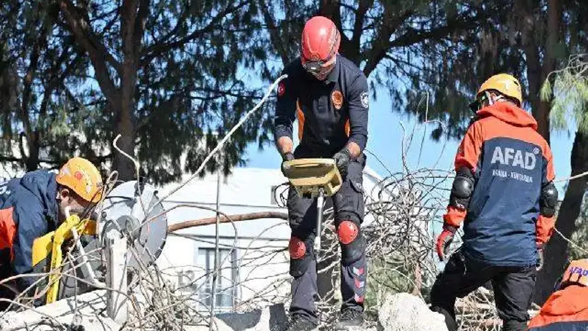 Manisa’da 6,6’lık deprem senaryosu ile tatbikat gerçekleştirildi