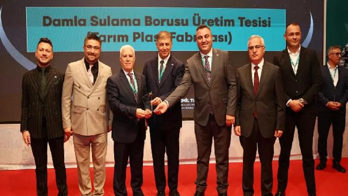 Bursa Büyükşehir'e çiftçi ve çevre dostu ödülü