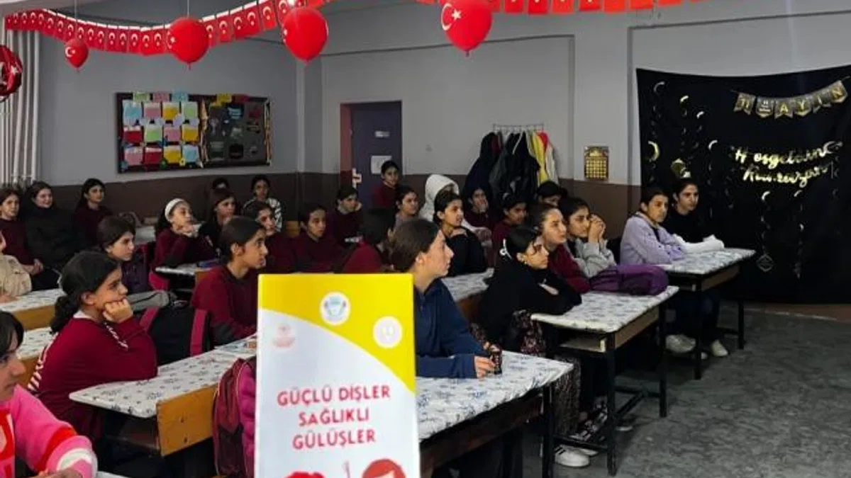 Batman Sason’da öğrencilere sağlık ve bilinçlendirme eğitimi