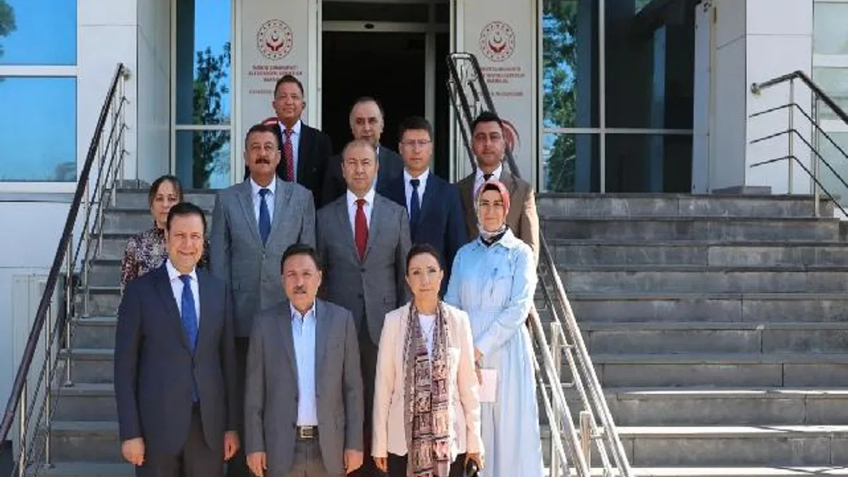 Kayseri Valisi Çiçek'ten Aile ve Sosyal Hizmetler'e ziyaret