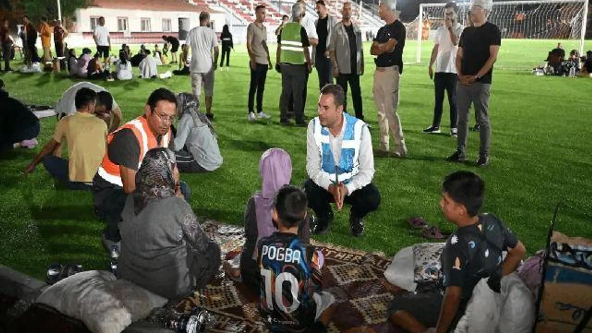 Ahmet Akın; Depremi birlikte aşacağız