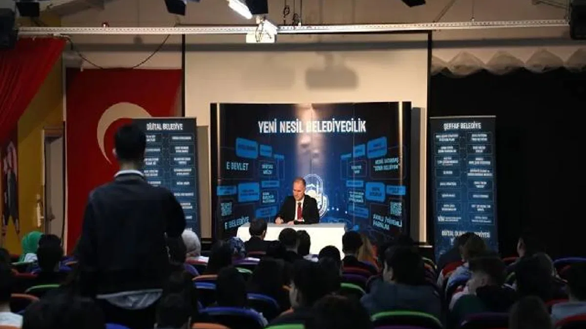Bursa İnegöl’de gençlerin sözü geçiyor