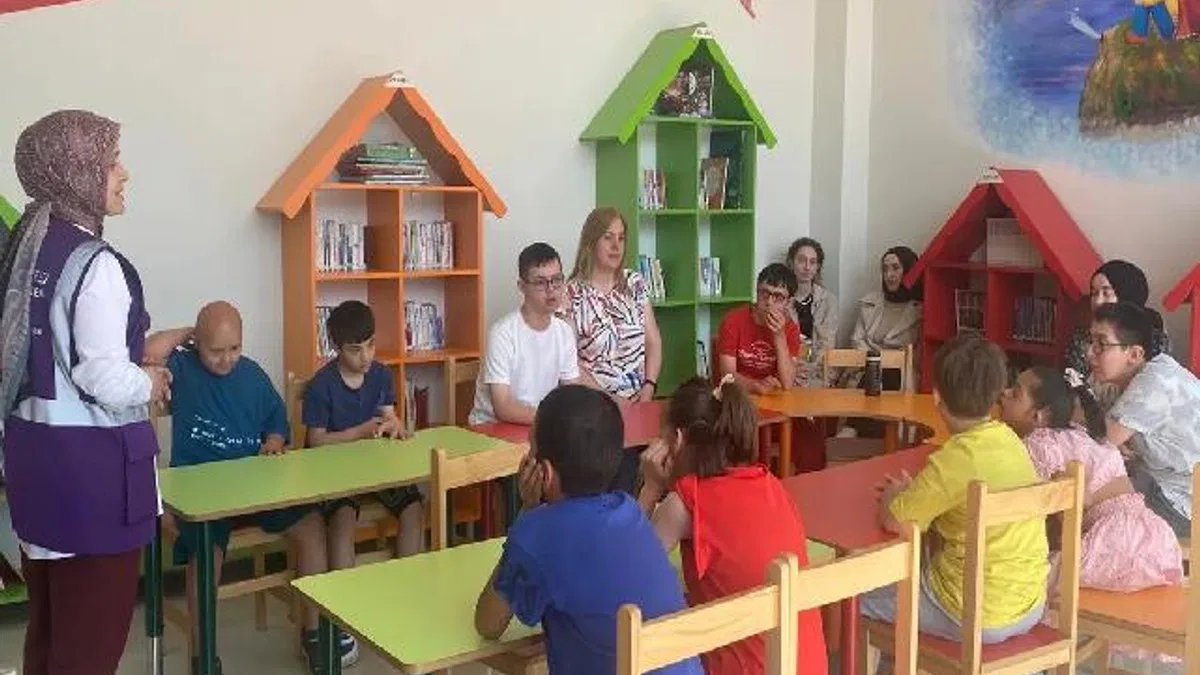Özel çocuklar İZGİM’de kitaplarla ve el sanatlarıyla tanıştı