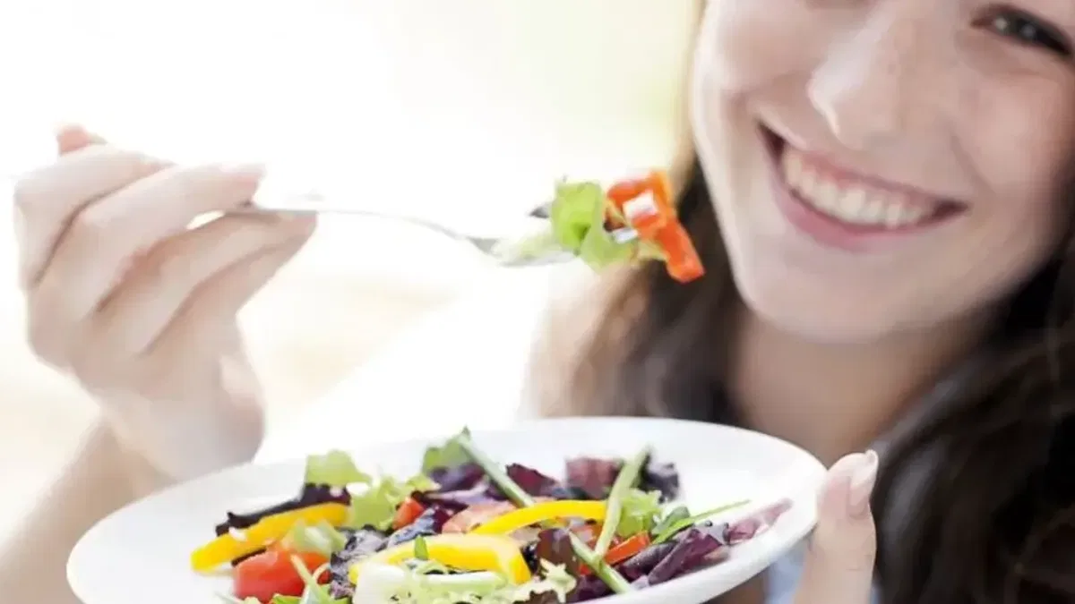 Tek tip ve kısa süreli diyetler kalıcı kilo kaybı sağlamıyor