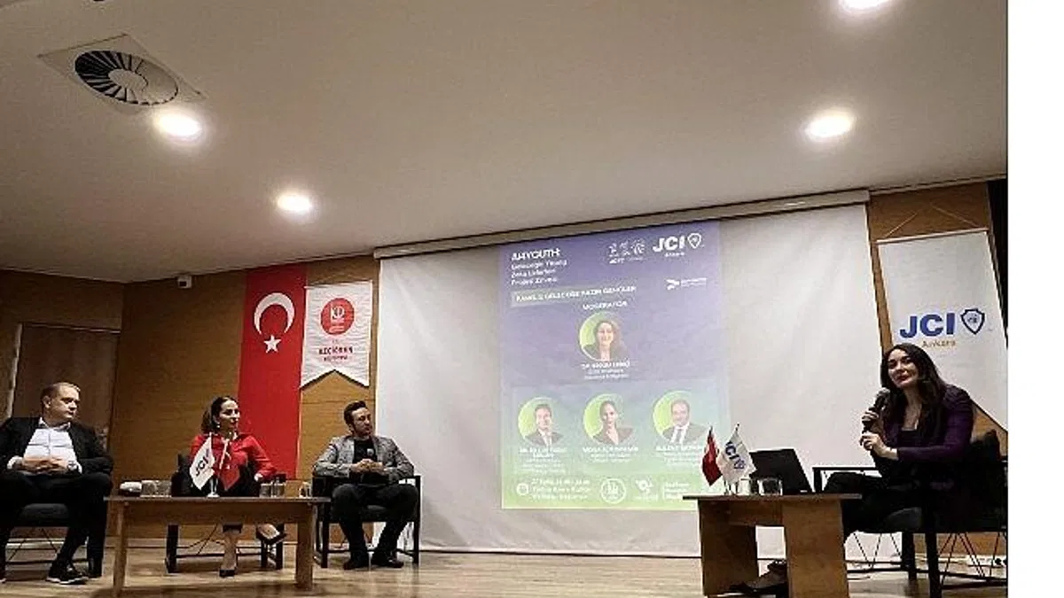 Geleceğin Yapay Zekâ Liderleri Zirvesi Keçiören'de Gerçekleştirildi