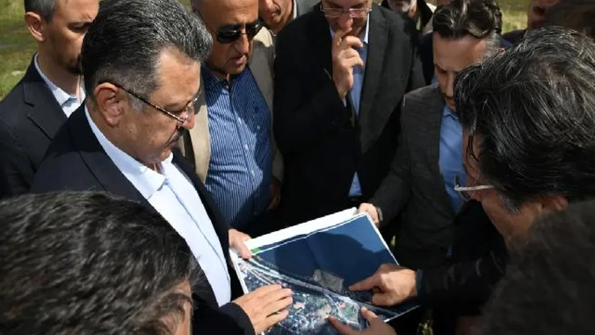 Başkan Genç ve Milletvekili Şen'den Akçaabat çıkarması