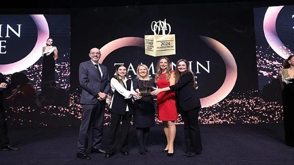 Mercedes-Benz, She's Mentoring Programı Başarılarını 5 Prestijli Ödülle Taçlandırdı