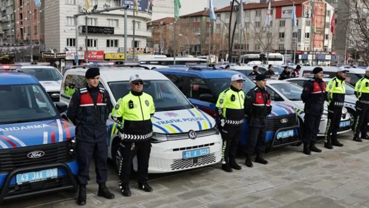 Kütahya’da Emniyet ve Jandarma filosuna 78 yeni araç
