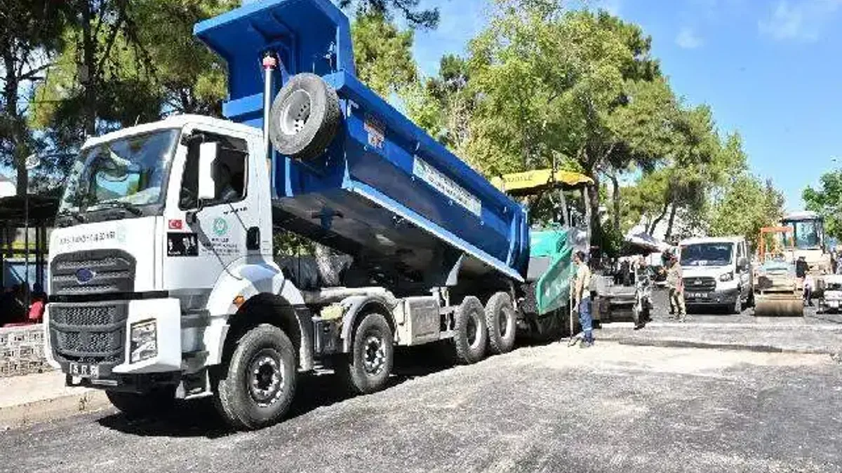 Manisa Kırkağaç’a 5 bin ton sıcak asfalt seriliyor