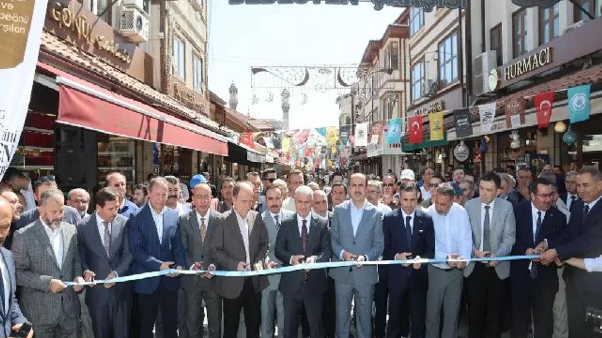 Konya’da “Tarihi Bedesten Alışveriş Günleri” başladı