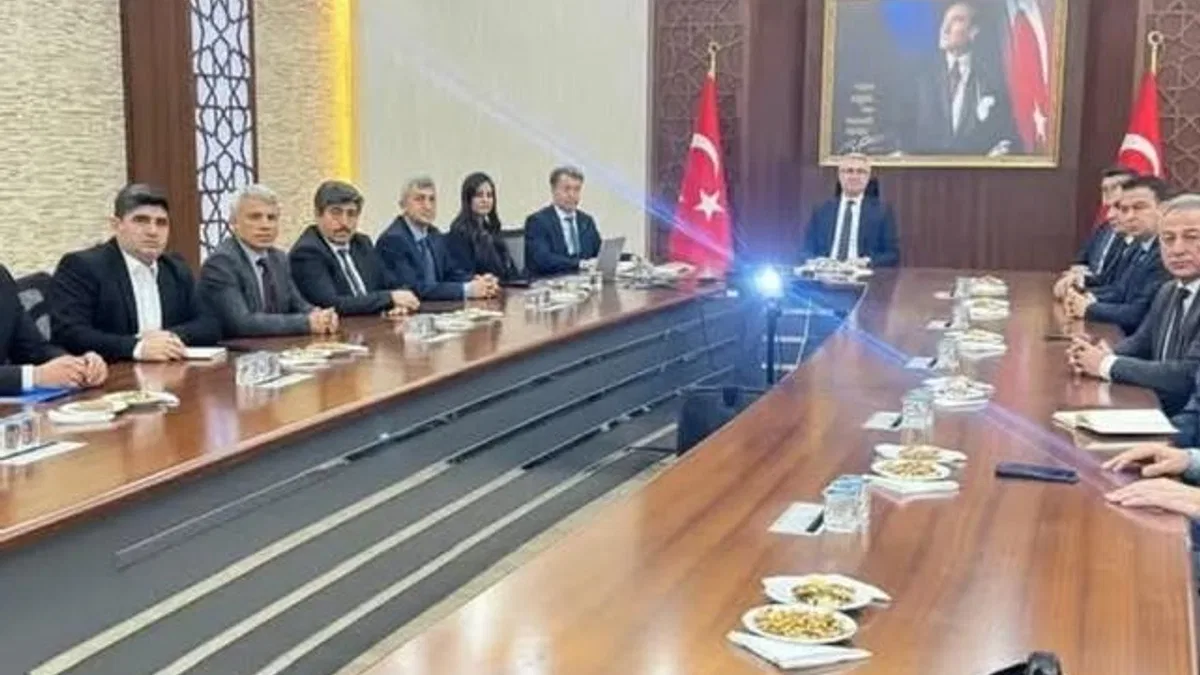 Batman İlçe Milli Eğitim Müdürleri eğitimi Kozluk'ta değerlendirdi