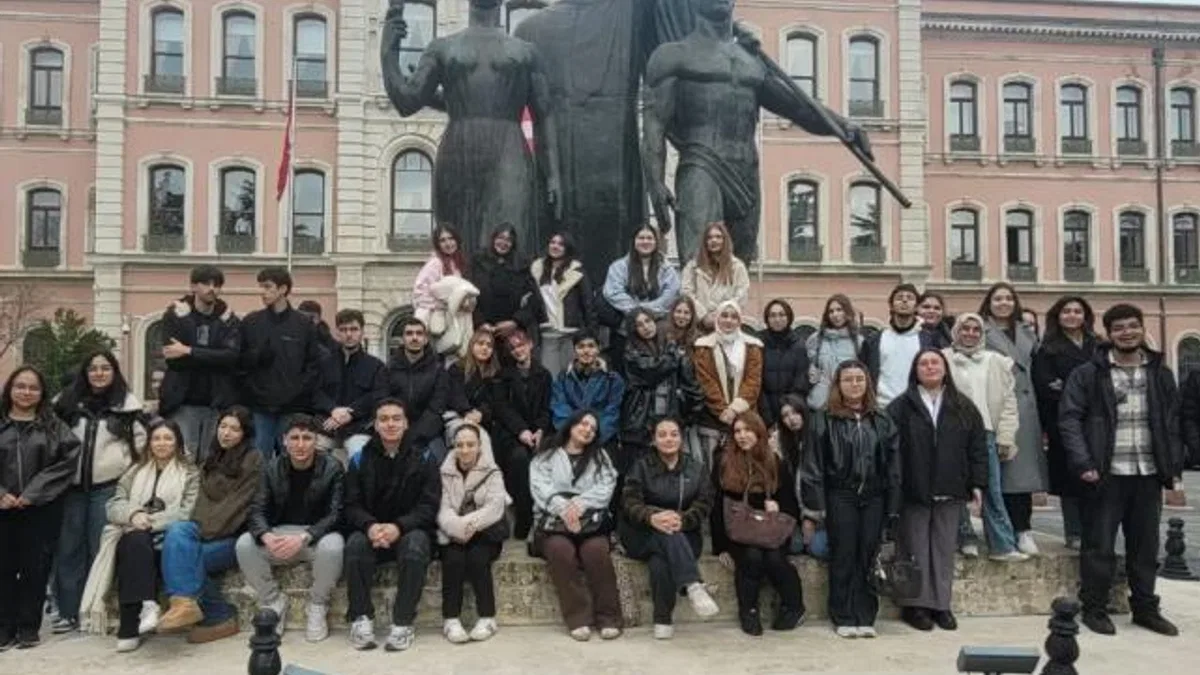 Maltepeli üniversite adaylarından İstanbul Üniversitesi’ne ziyaret