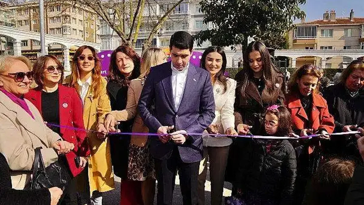 Kadın El Emeği Pazarı Avcılar'da Açıldı