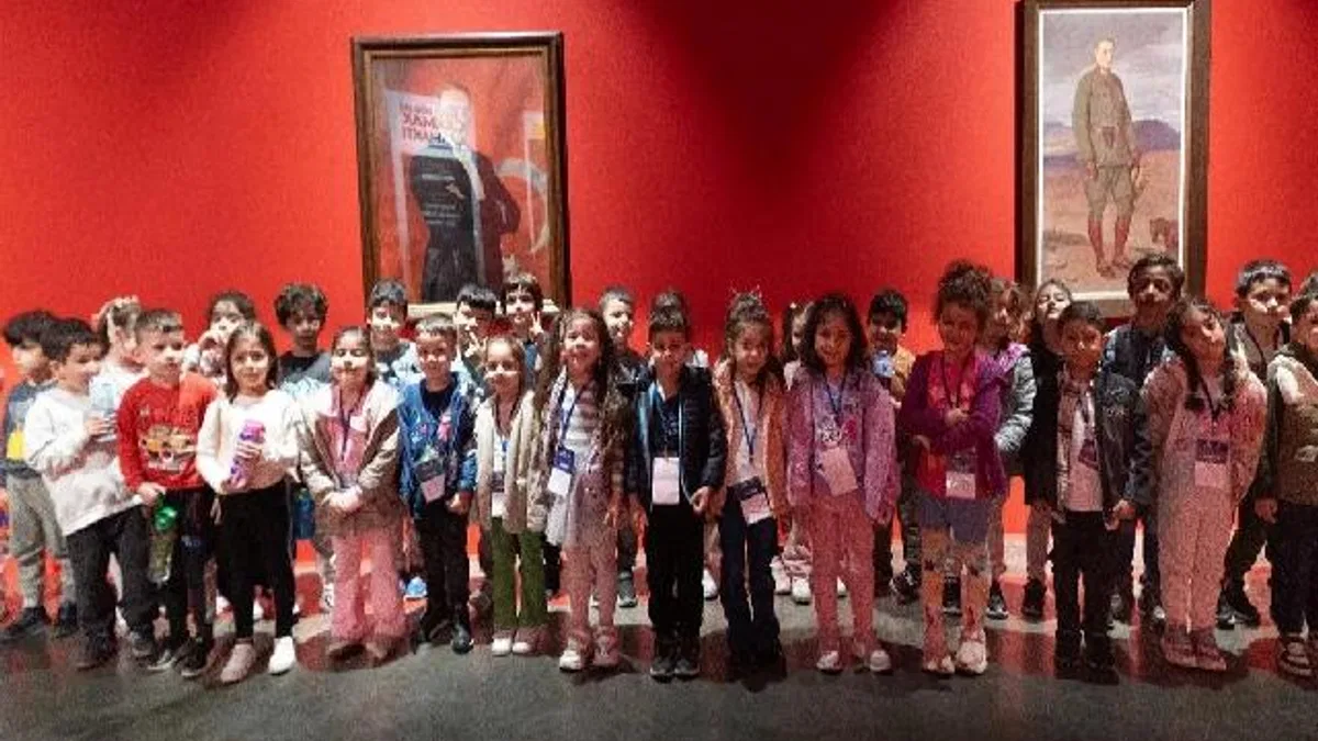 İzmir'de sevginin en saf hali sergiye dönüştü