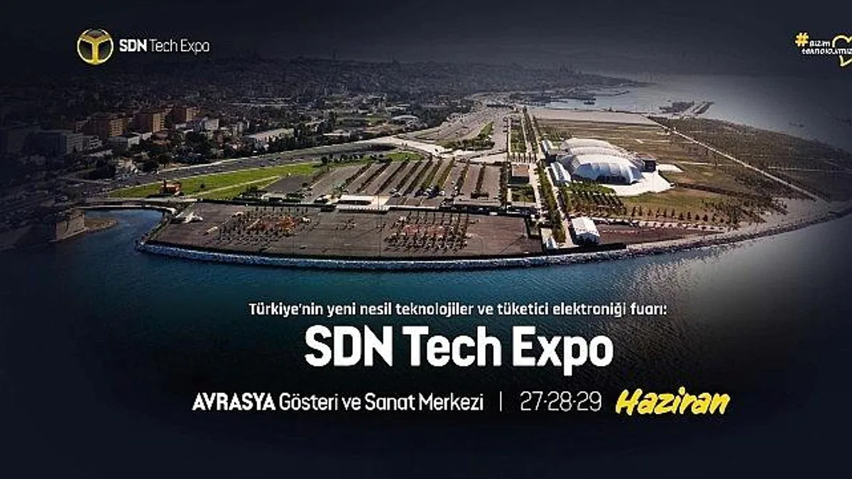 Enerji ve Tabii Kaynaklar Bakanı Bayraktar SDN Tech Expo Sahnesinde