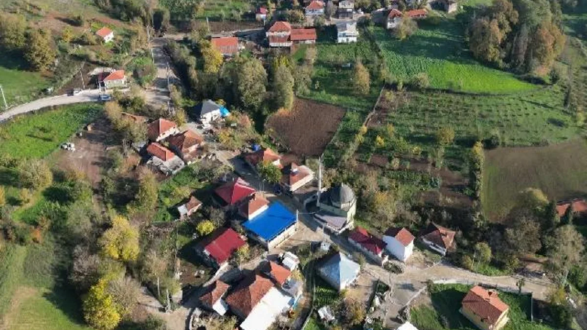 İzmit Orhaniye'de bozulan yollara bakım