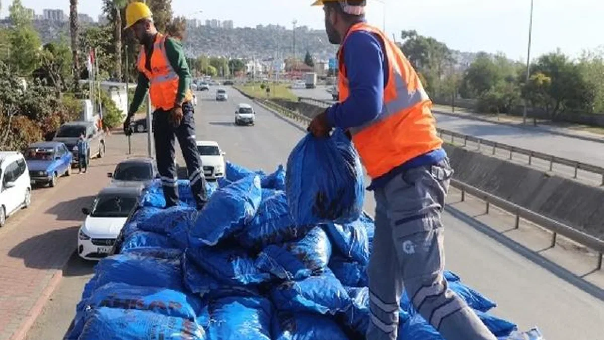 Antalya Büyükşehir’den kömüre sıkı denetim