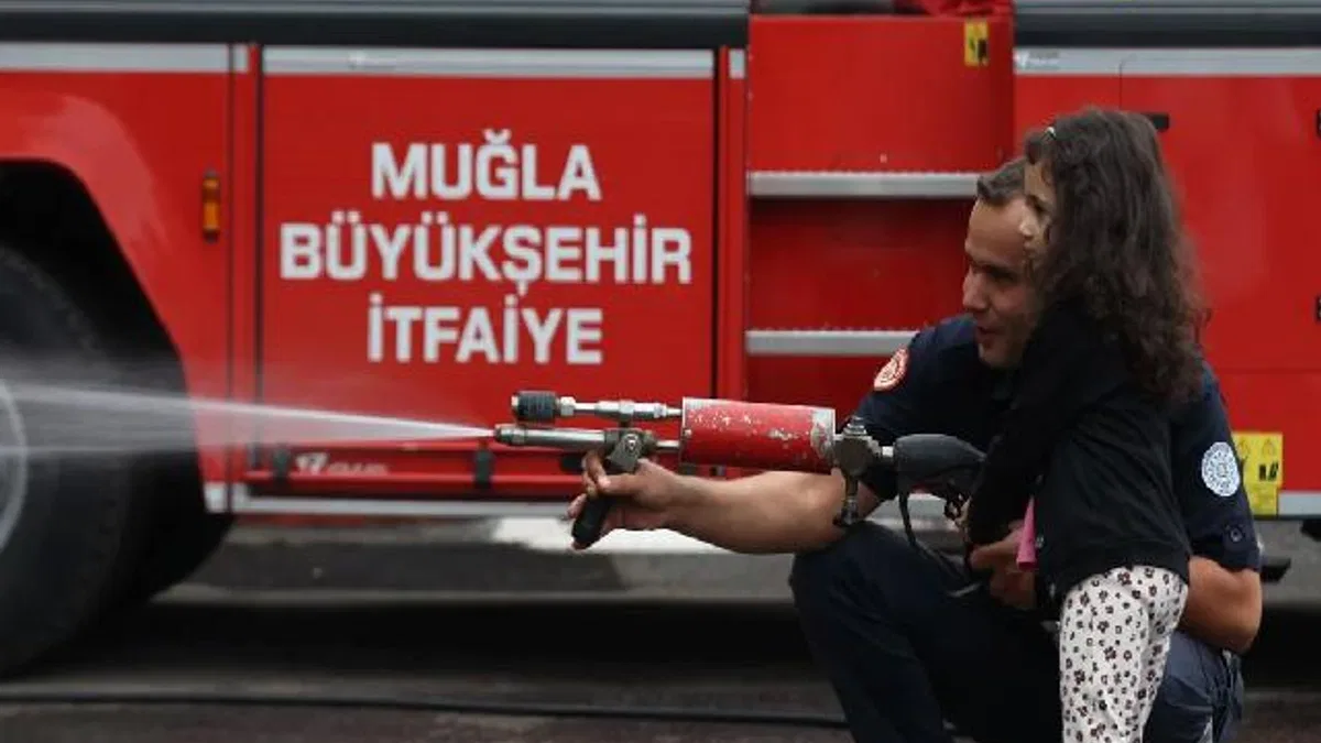 Muğla'da küçük alev kahramanları sahada