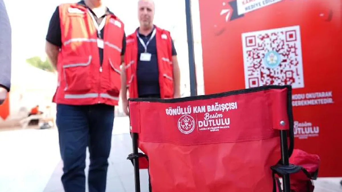 Manisa'da kamp sandalyesi hediyeli kan bağışı