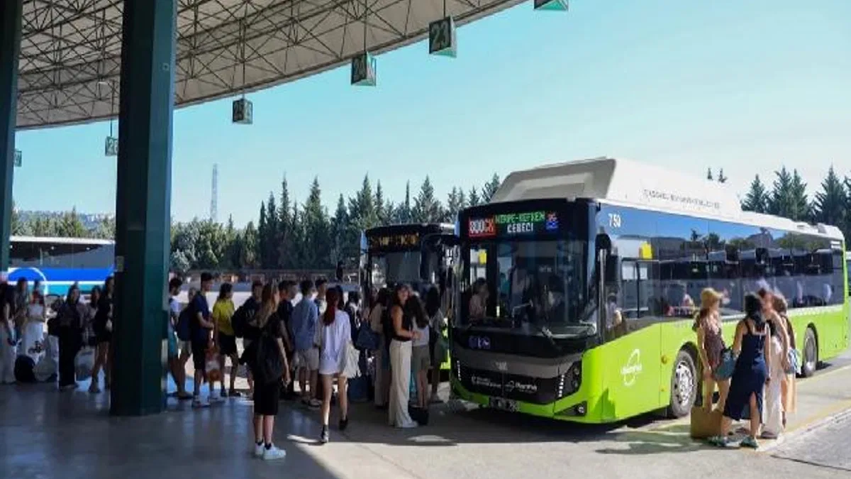 Kocaeli Büyükşehir’in 800CK hattı 105 bin yolcuyla rekor kırdı