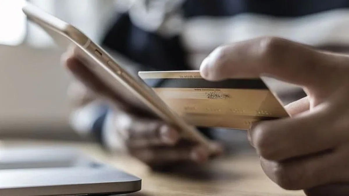 Akıllı telefonlardan bankacılık verisi hırsızlığı saldırıları 2024'te üç katına çıktı