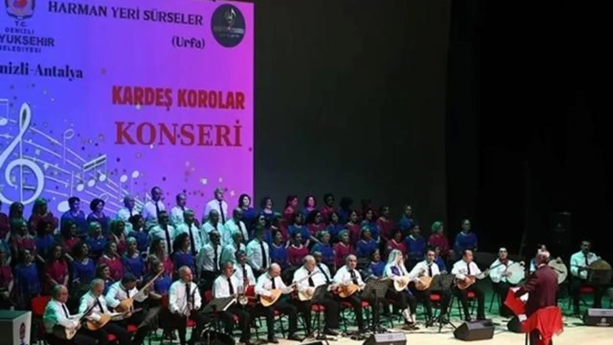 Denizli'de sanatseverlere 'Kardeş Korolar Konseri'