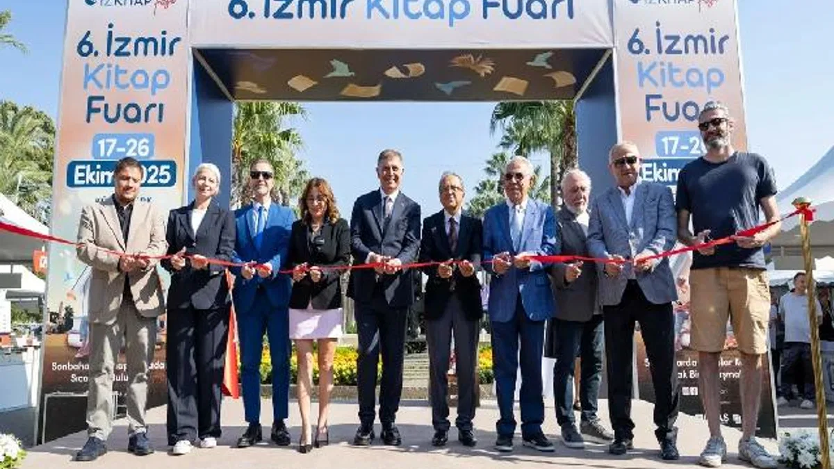 İzmir’de kitap ve edebiyat dolu günler başladı
