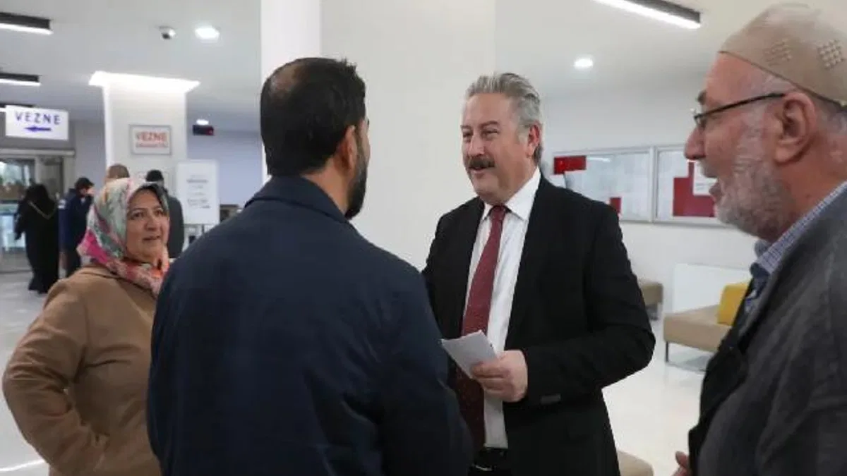 Mustafa Palancıoğlu emlak vergisini vezneden ödedi