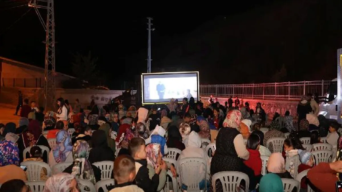 Konya’da 101 mahallede sinema keyfi