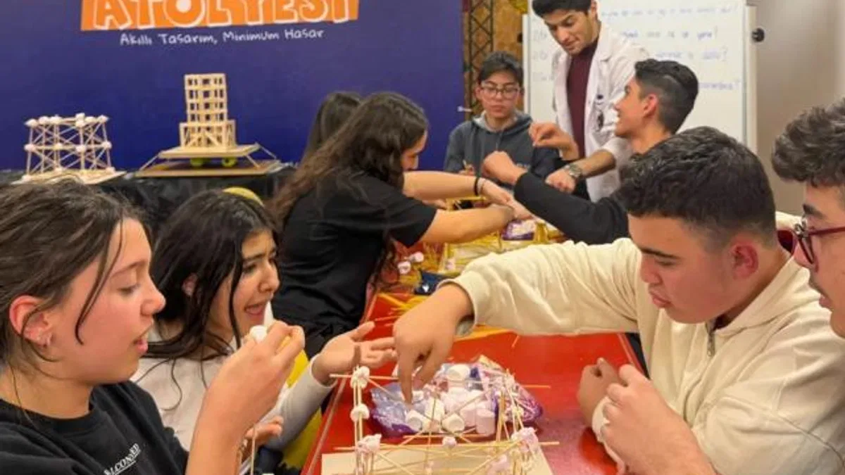 İstanbul Maltepe'de dayanıklı bina modelleri inşa ettiler