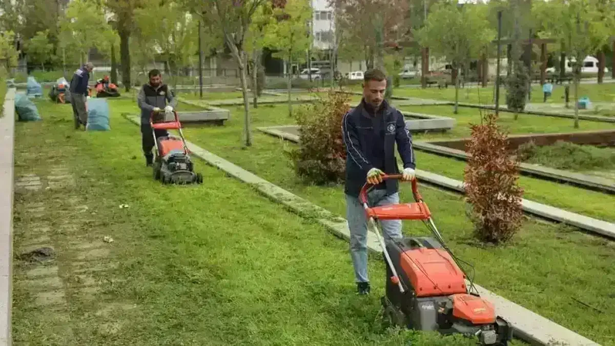Diyarbakır parklarında yaz hazırlığı
