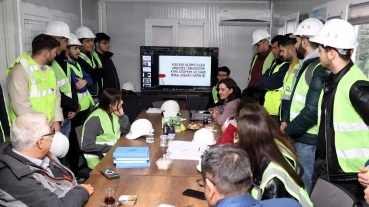 KOÜ'lü öğrenciler Büyükşehir'in projesini inceledi